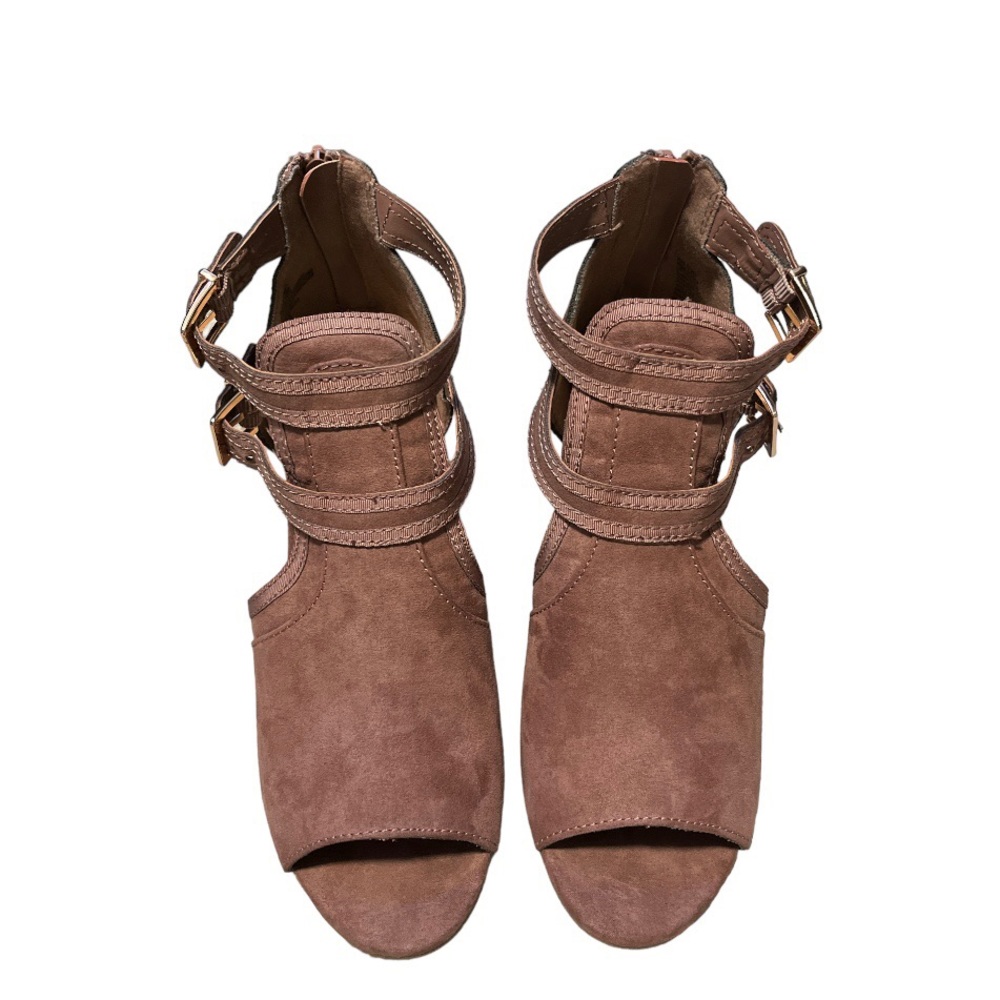 New dark pink Lauren Conrad heels.